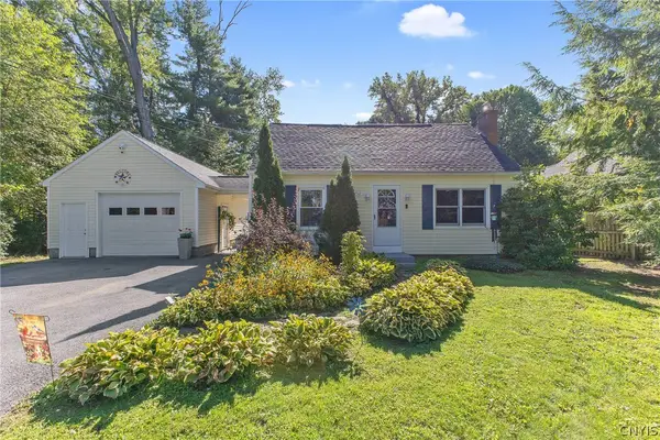 7512 Elmcrest Road, Liverpool, NY 13090