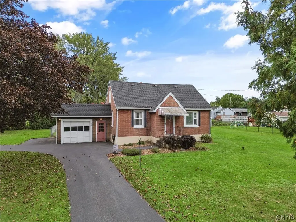 306 Tilden Dr, East Syracuse, NY 13057 - #1