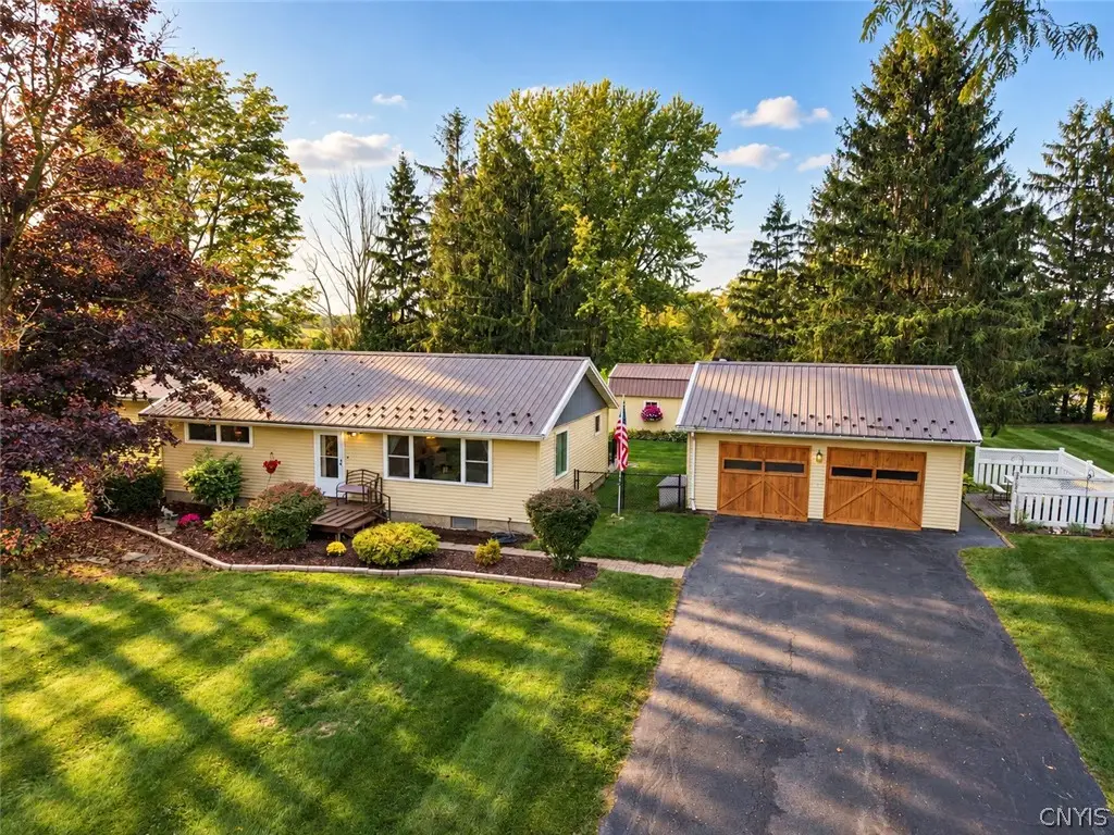 3735 Fisher Road, Skaneateles, NY 13152 - #1