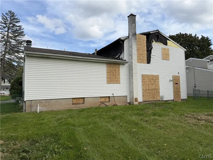 20 Tree Line Drive, Liverpool, NY 13090 - #2