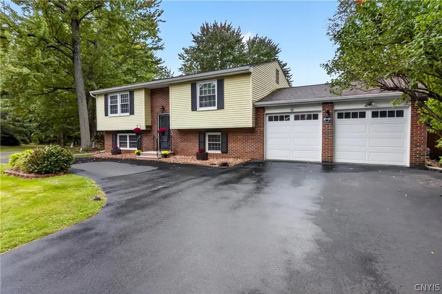 218 Herman Drive, Syracuse, NY 13212 - #2