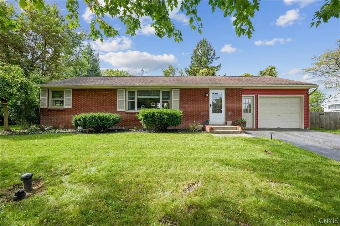121 Robbins Lane, Syracuse, NY 13214 - #1
