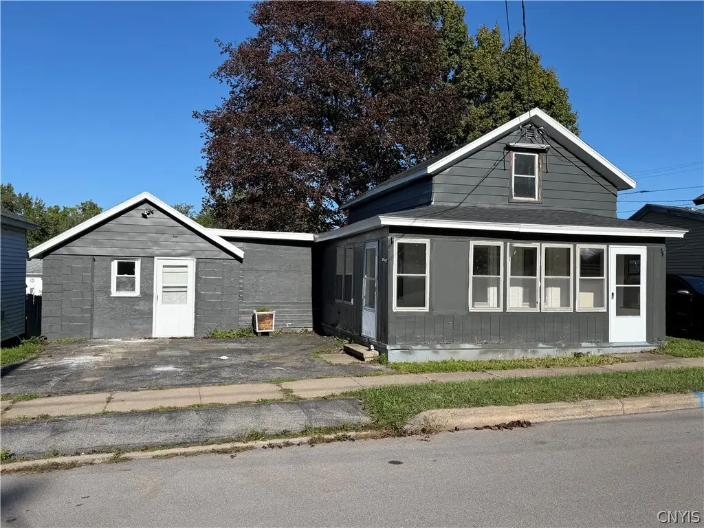 333 Duer Street, Oswego, NY 13126 - #1