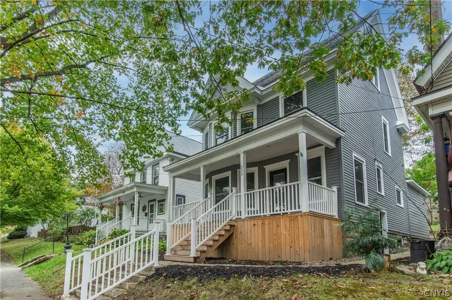 208 E 9th Street, Oswego, NY 13126 - #3