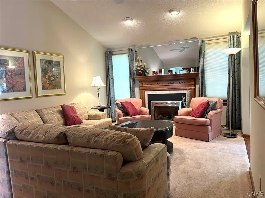 79 Hillcrest Heights, Buffalo, NY 14224 - #2