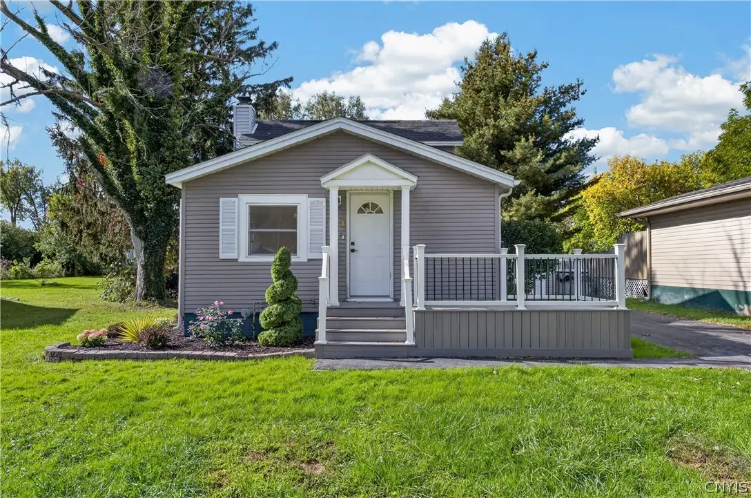 107 Gillis Avenue, Liverpool, NY 13088 - #1