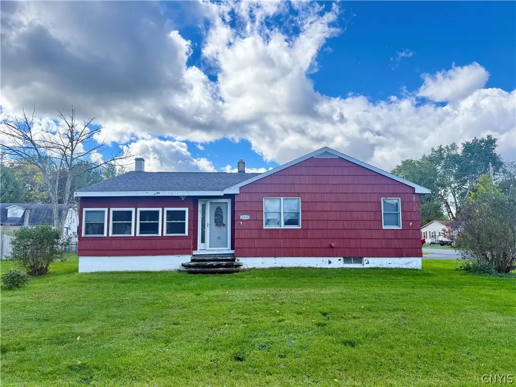 8549 Lakeshore Road, Cicero, NY 13039 - #1