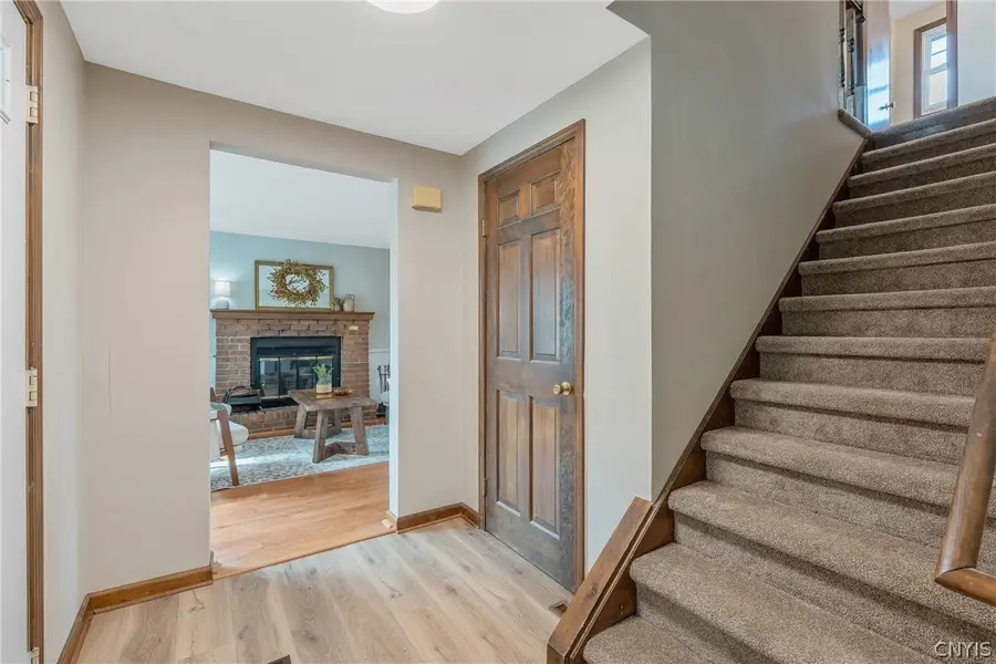 4945 Alfred Drive, Liverpool, NY 13090 - #3