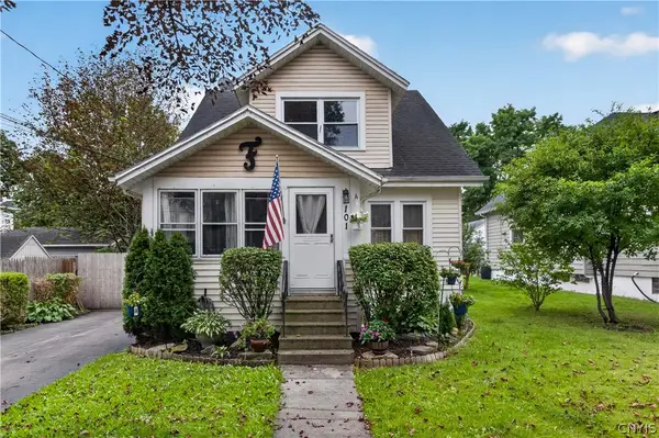101 W Irving Street, East Syracuse, NY 13057