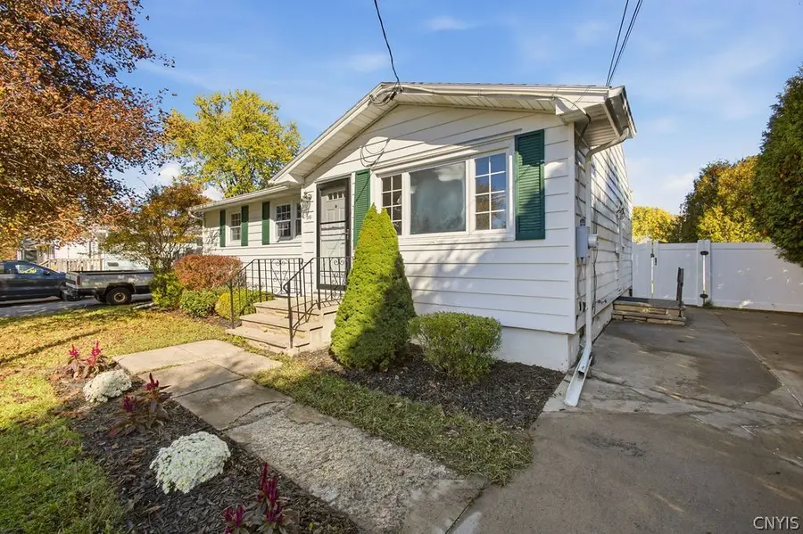 105 Glenwood Drive S, Liverpool, NY 13090 - #2