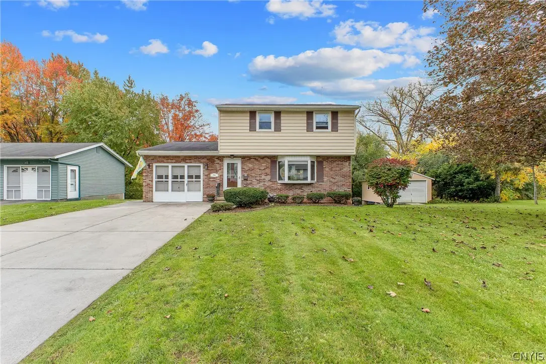 204 Chestnut Heights Drive, Liverpool, NY 13088 - #1