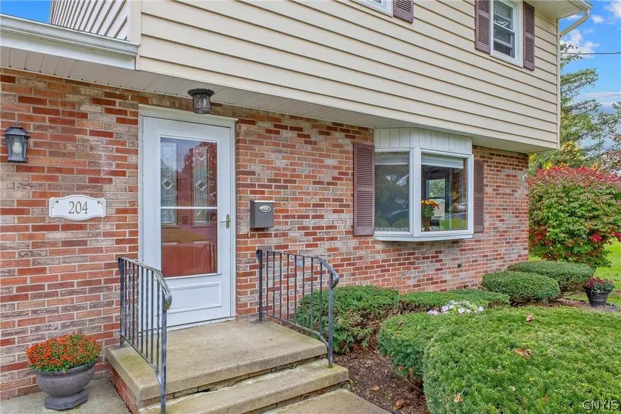 204 Chestnut Heights Drive, Liverpool, NY 13088 - #3