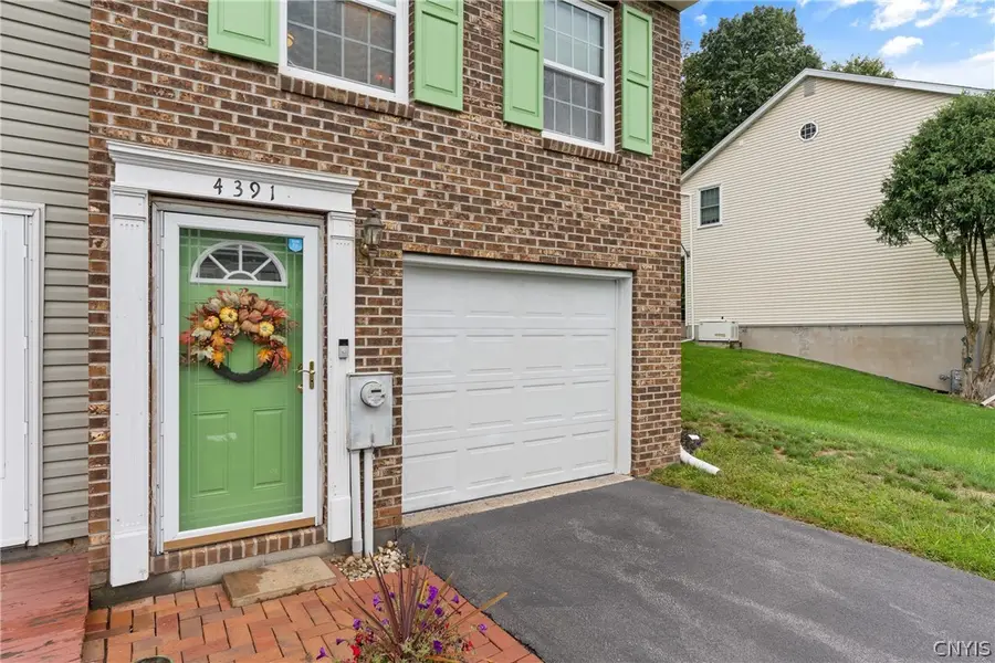 4391 Heritage Drive, Liverpool, NY 13090 - #3