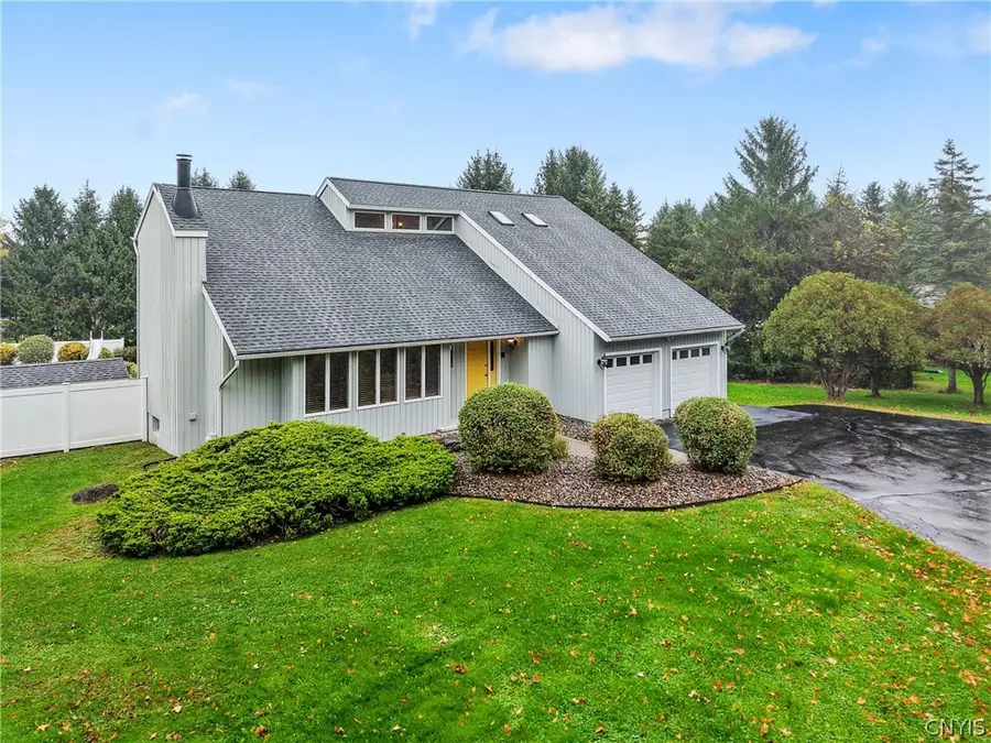 8043 Broadfield Road, Manlius, NY 13104 - #2