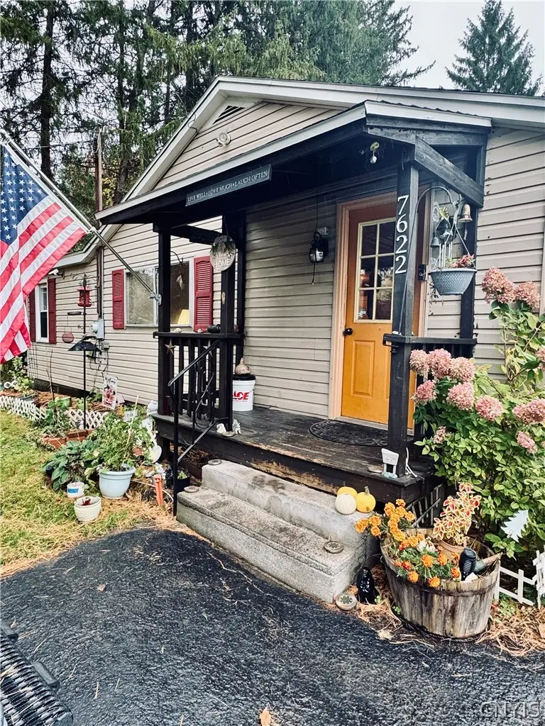 7622 Van Buren Road, Baldwinsville, NY 13027 - #1