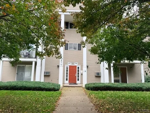 Oaks 10 New Yorker Avenue, Canastota, NY 13032