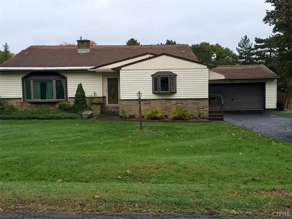 8 Beckwith Circle, New Hartford, NY 13413 - #1