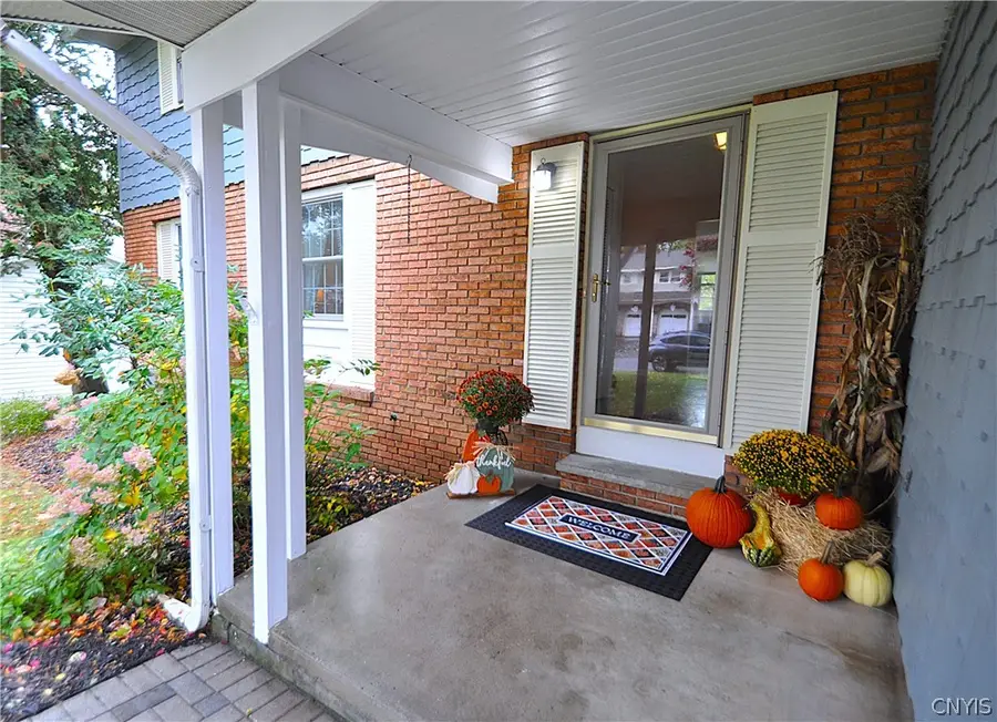 4851 Pembroke Dr, Manlius, NY 13104 - #3