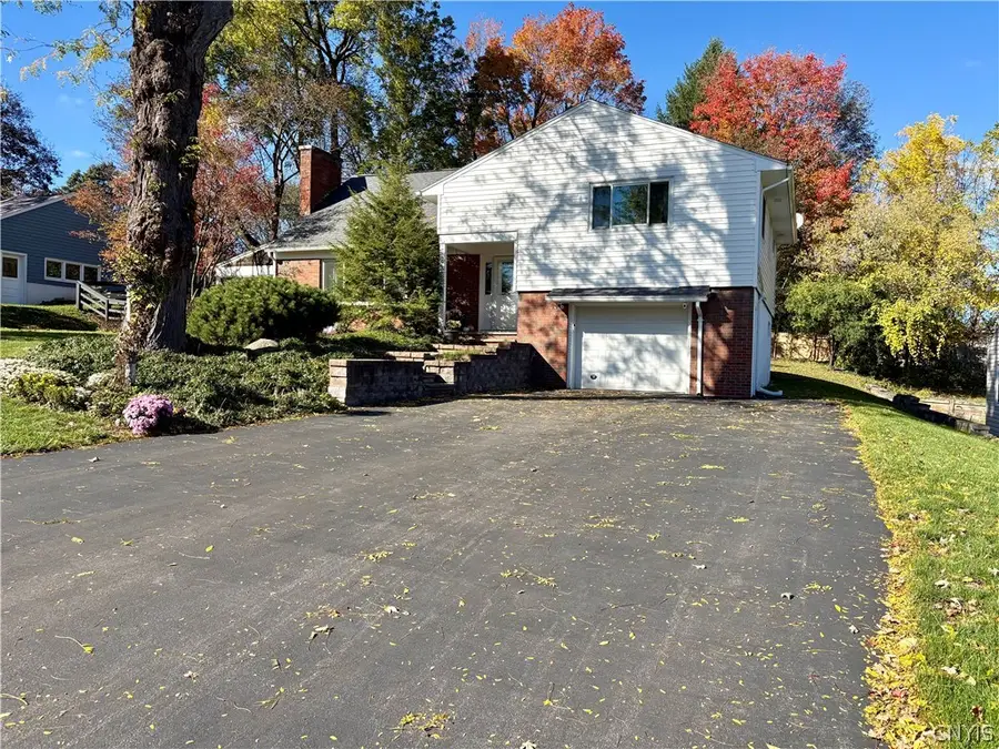 109 Alwyn Road, Dewitt, NY 13214 - #2