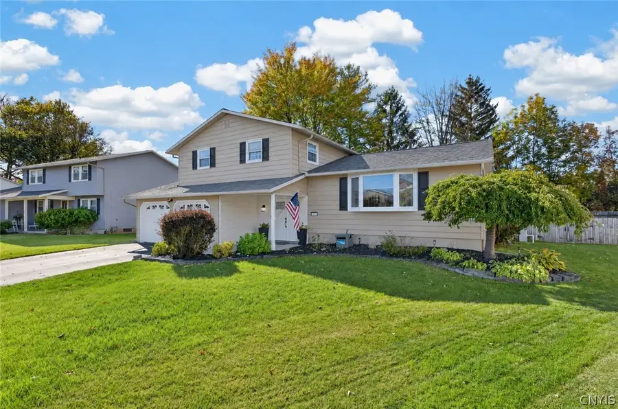 7358 Cedar Post Road, Liverpool, NY 13088 - #2
