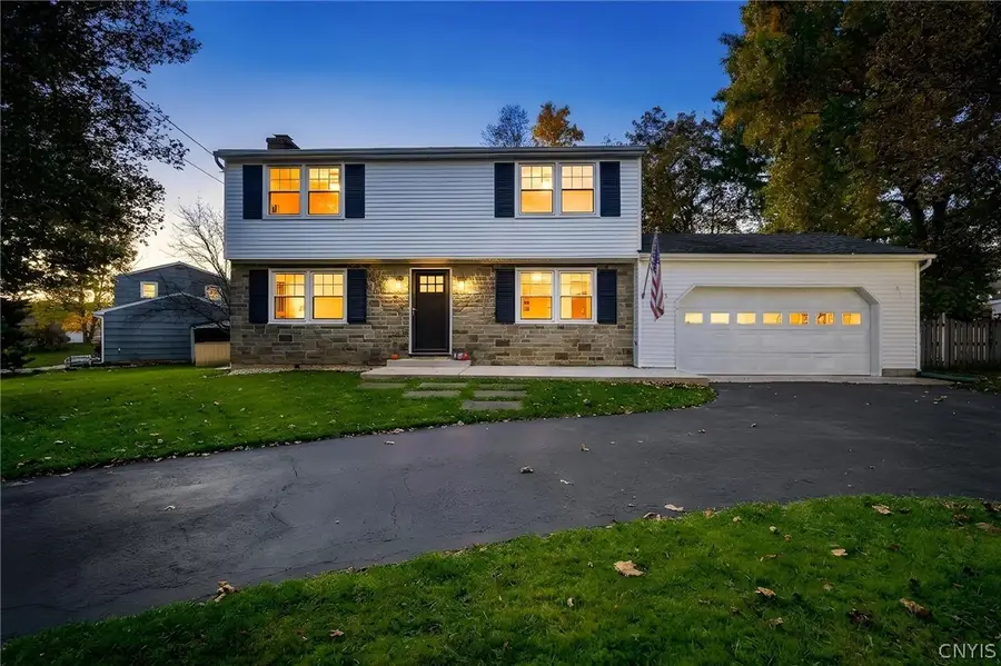 8235 Eden Lane, Baldwinsville, NY 13027 - #2
