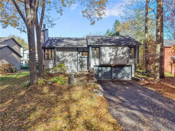 3191 Fields End Drive, Baldwinsville, NY 13027