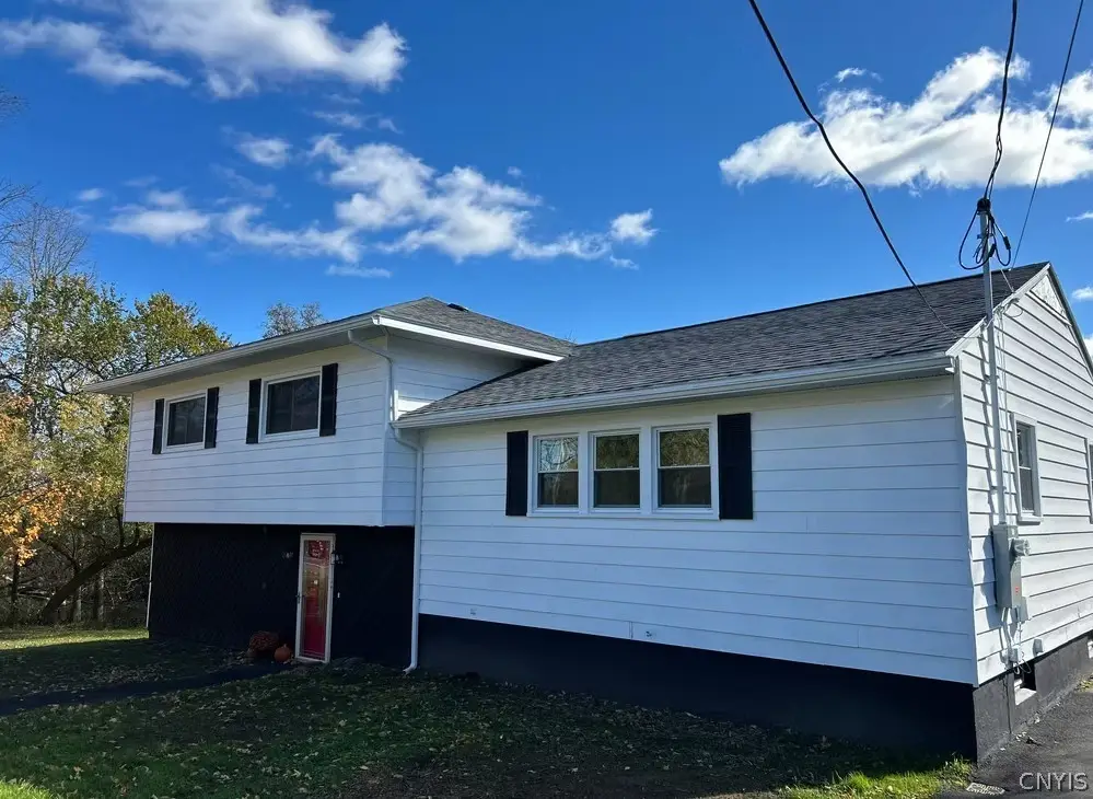 8326 Seneca Turnpike, New Hartford, NY 13413 - #1