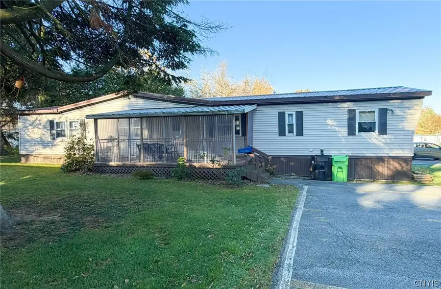 3 Arbor Place, Sauquoit, NY 13456 - #3