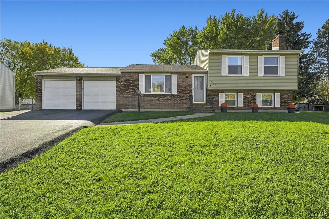 4938 Dahlia Circle, Liverpool, NY 13088 - #1