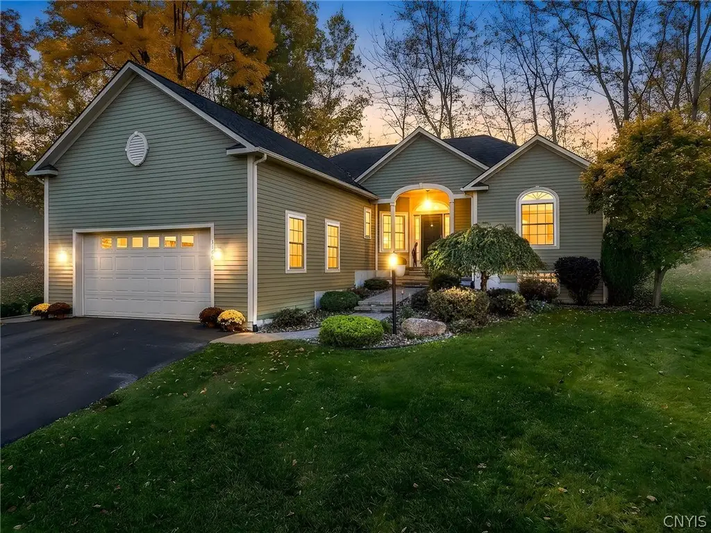 3160 Captiva Court, Baldwinsville, NY 13027 - #1