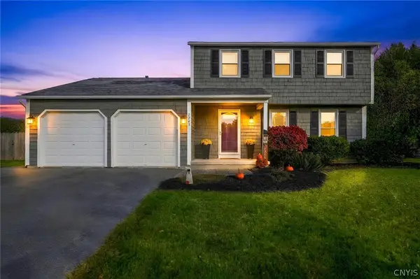 7743 Bainbridge Drive, Liverpool, NY 13090