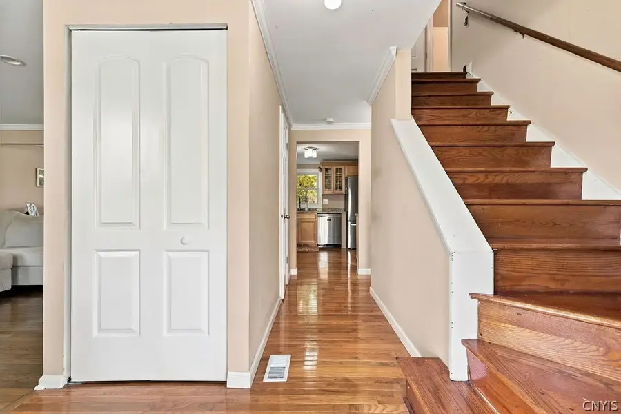 8231 Coconut Tree Drive, Liverpool, NY 13090 - #2