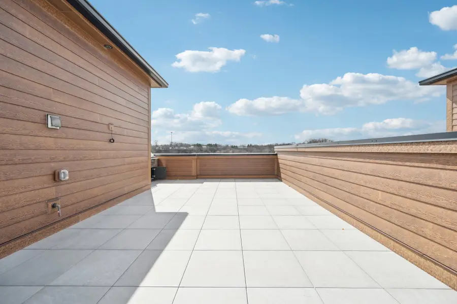 2252 Quarry Trails Drive, Columbus, OH 43228 - #2