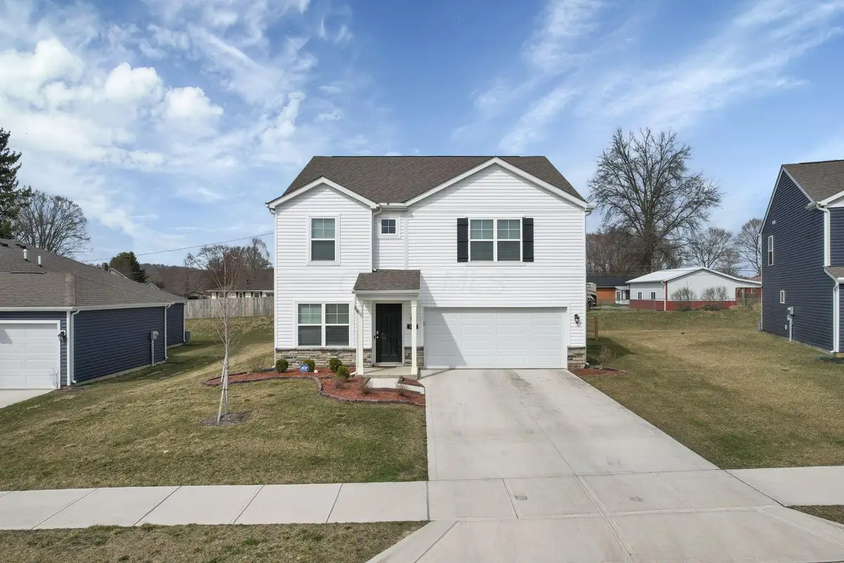 380 E Trinity Way, Newark, OH 43055 - Image #1