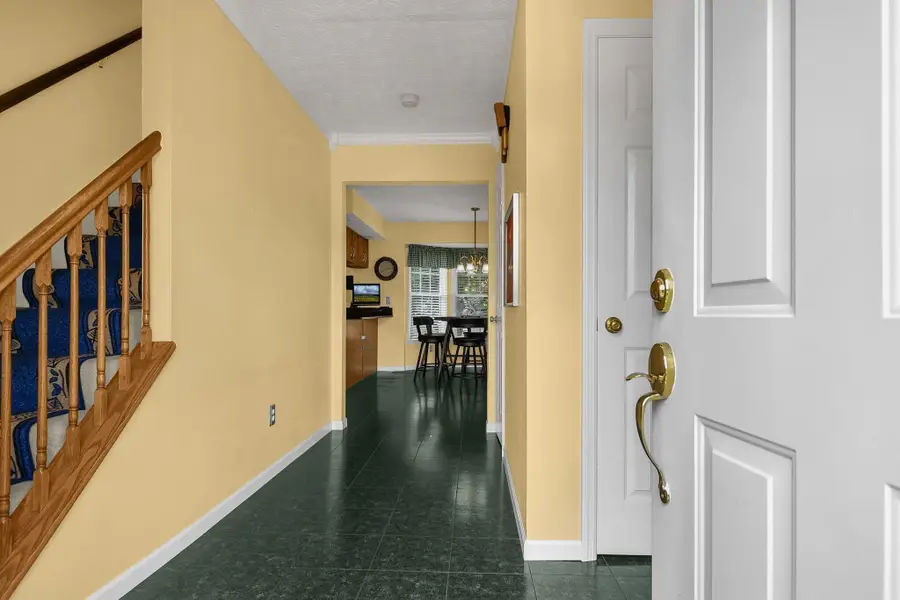360 Field Harvest Avenue, Pickerington, OH 43147 - #2