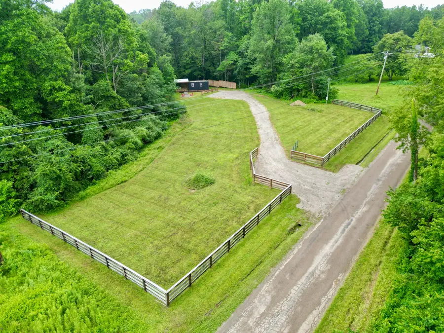 10885 Oak Grove Road, Cumberland, OH 43732 - Image #3