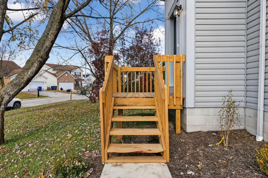 2736 Barrows Road, Columbus, OH 43232 - Image #3