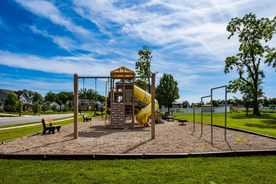 1055 Greenfield Drive, Marysville, OH 43040 - Image #3