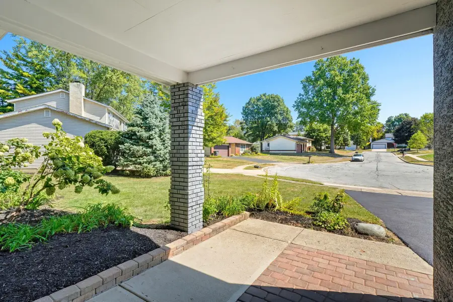 657 Picadilly Court, Columbus, OH 43230 - Image #3