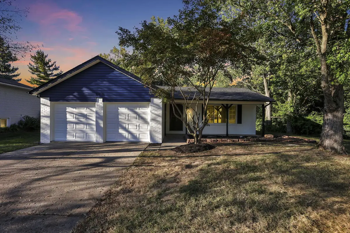 210 W Columbus Street, Pickerington, OH 43147 - Image #1