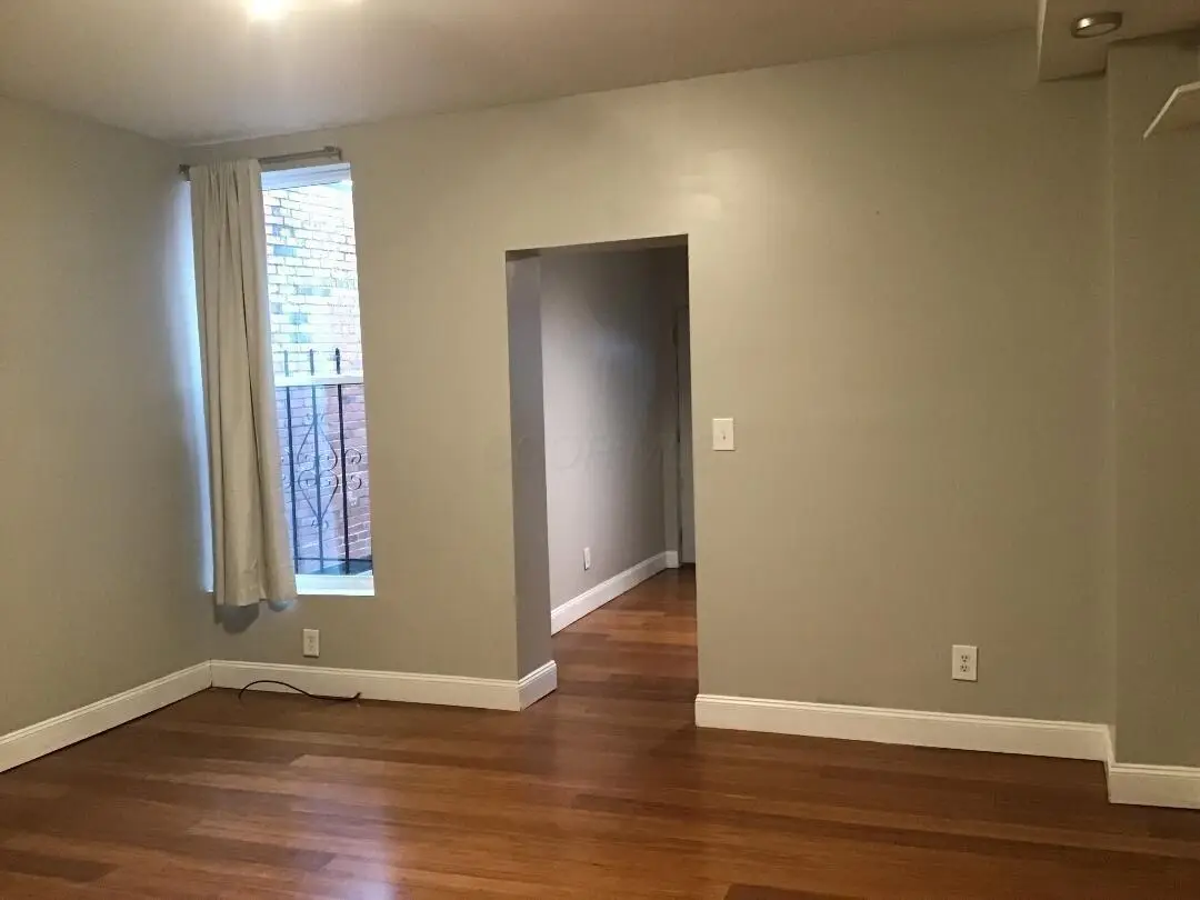 947 Mcallister Avenue, Columbus, OH 43205 - Image #1