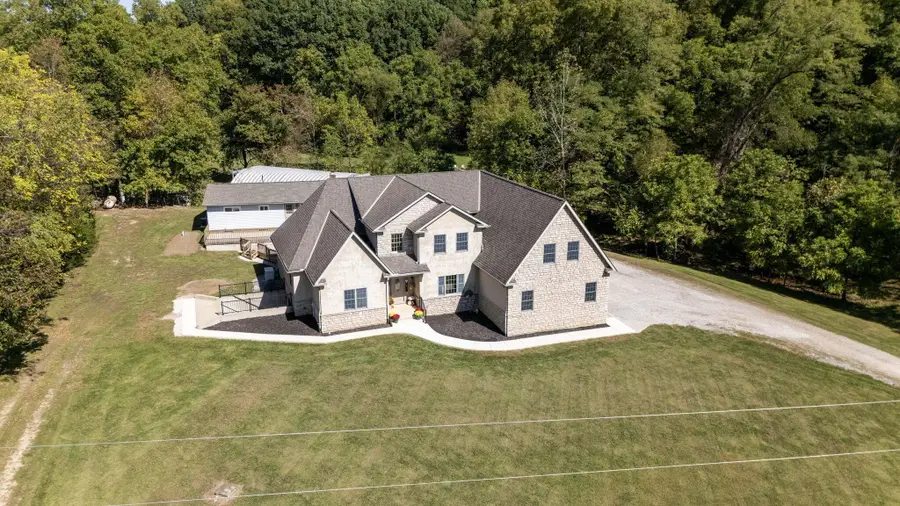 9426 Bennington Chapel Road Nw, Centerburg, OH 43011 - Image #3