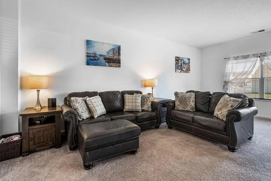 418 Quincy Circle, London, OH 43140 - Image #3