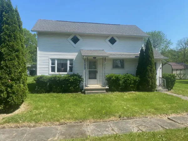 6 W Taylor Street, Ashley, OH 43003