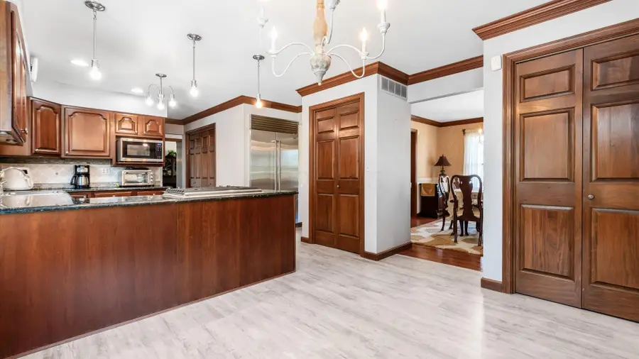 125 Summerwood Circle, Zanesville, OH 43701 - Image #3