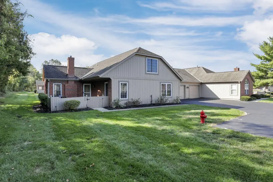 549 Chuckas Court E, Columbus, OH 43230 - Image #2