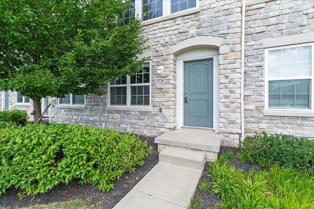 5726 Hayden Run Boulevard, Dublin, OH 43016 - Image #1
