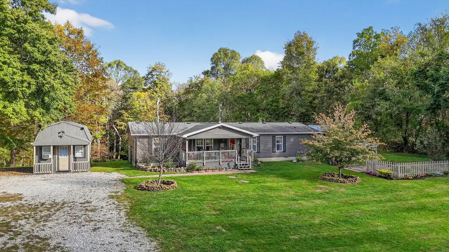 22340 Buena Vista Road, Rockbridge, OH 43149 - Image #2