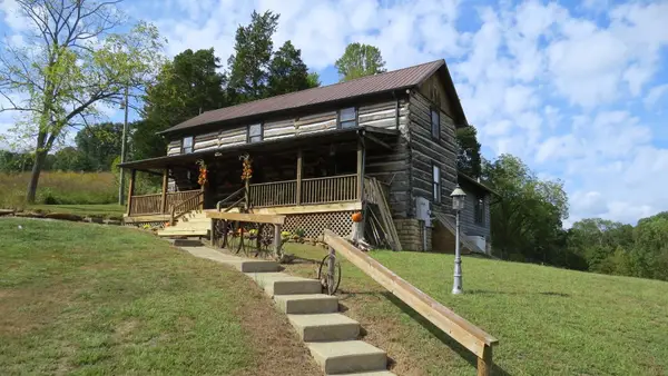 4300 Bis Road Sw, Lancaster, OH 43130