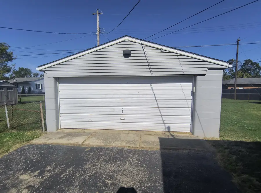 622 Brookdale Drive, West Jefferson, OH 43162 - Image #3